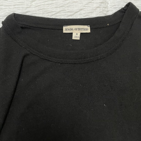 Cold Shoulder Top - Picture 3 of 4